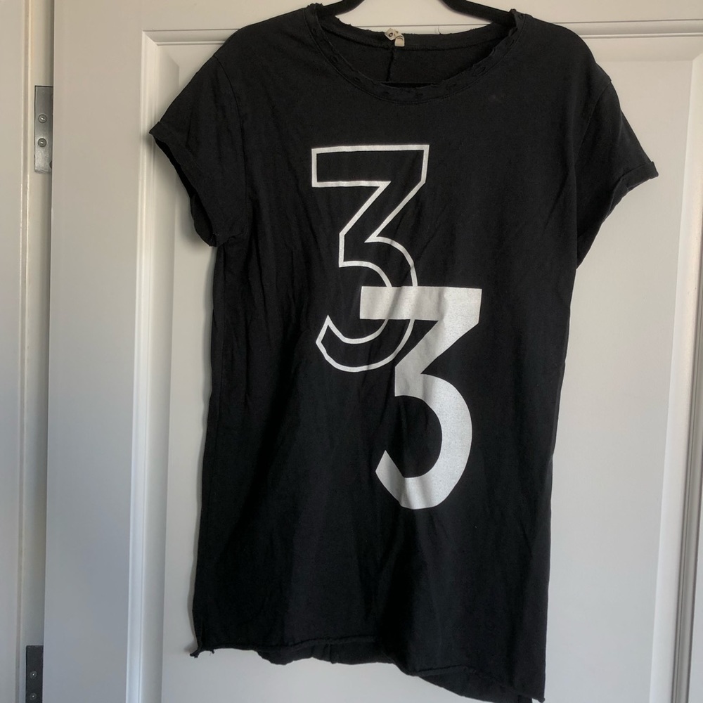 Long black t-shirt